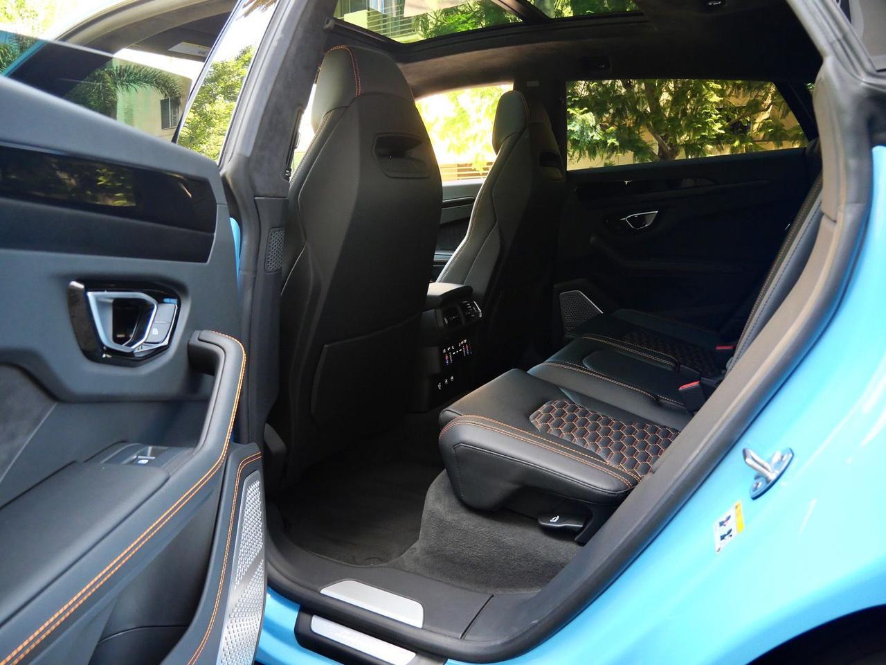 2021 Lamborghini Urus Base Base Lawrence KS