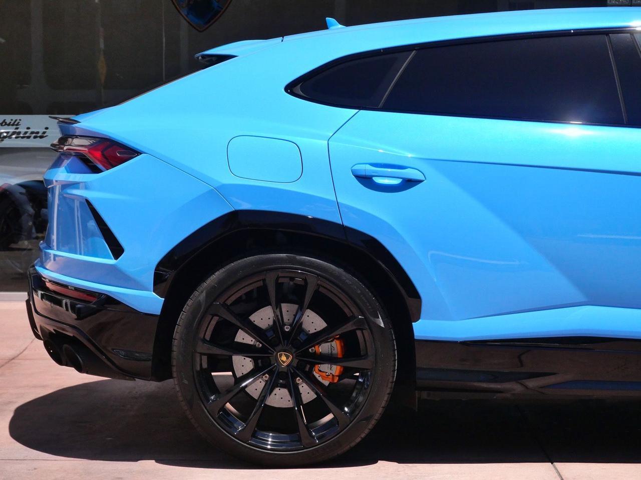 2021 Lamborghini Urus Base Base Lawrence KS