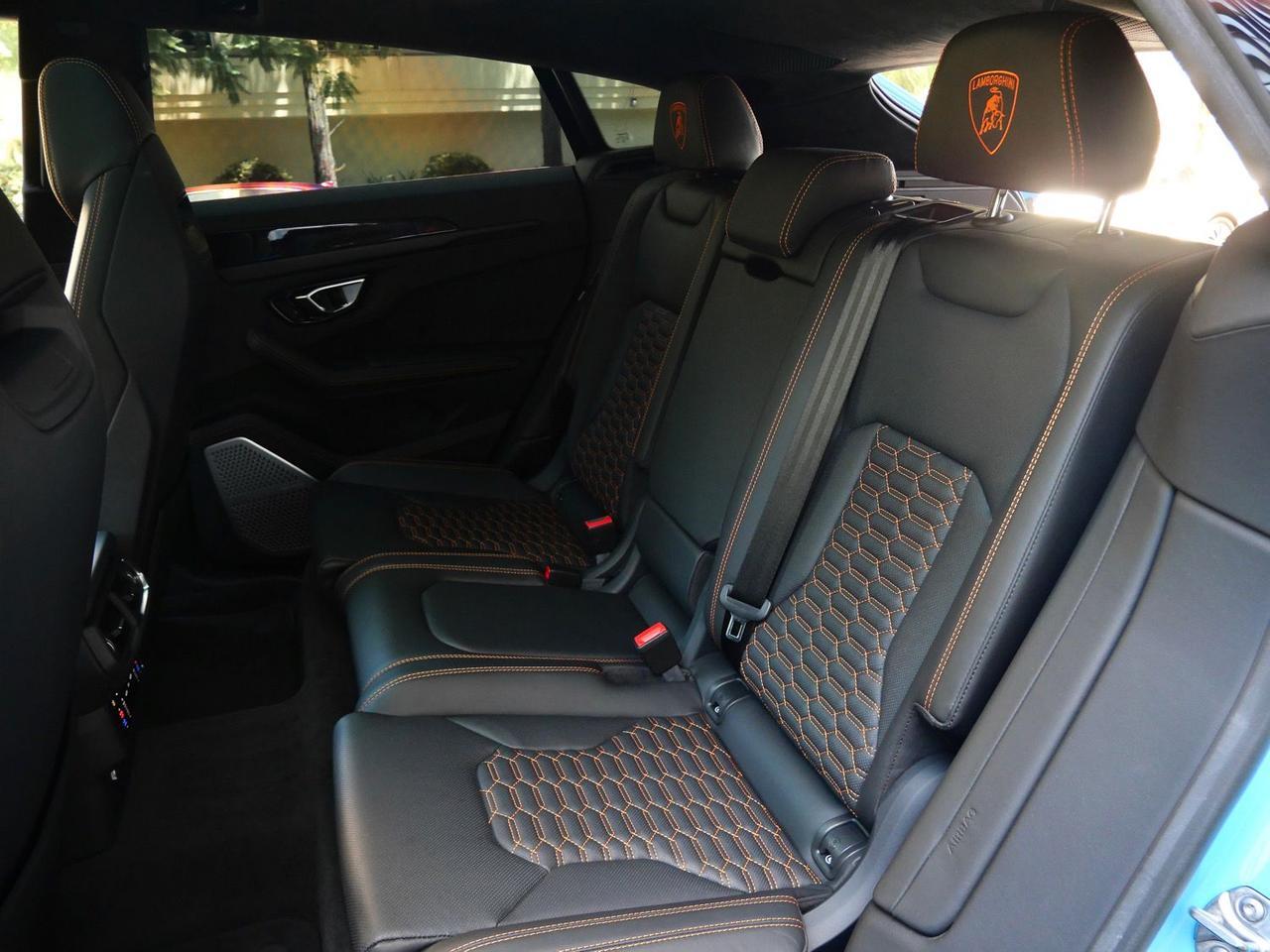 2021 Lamborghini Urus Base Base Lawrence KS