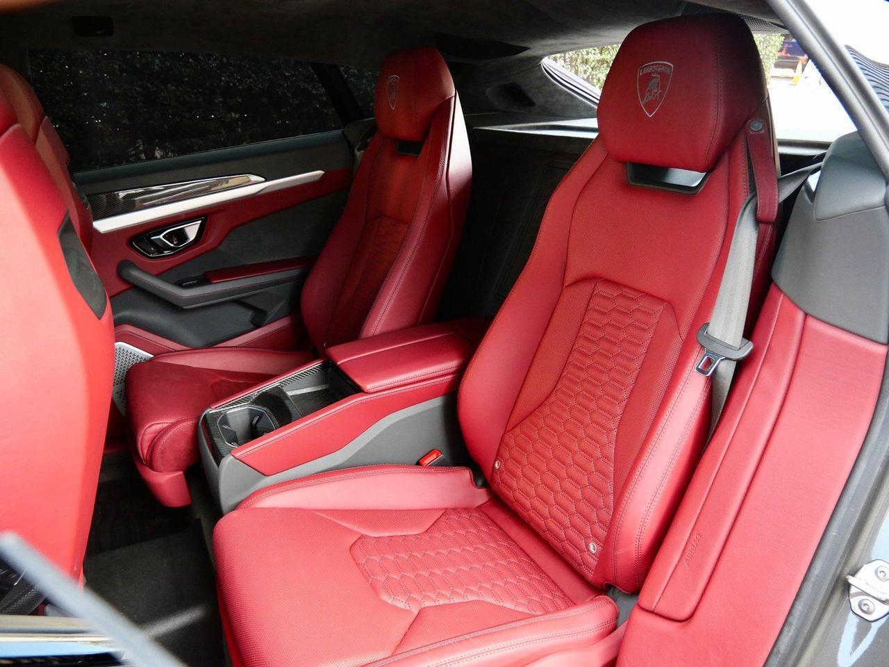 2021 Lamborghini Urus Base Base Lawrence KS