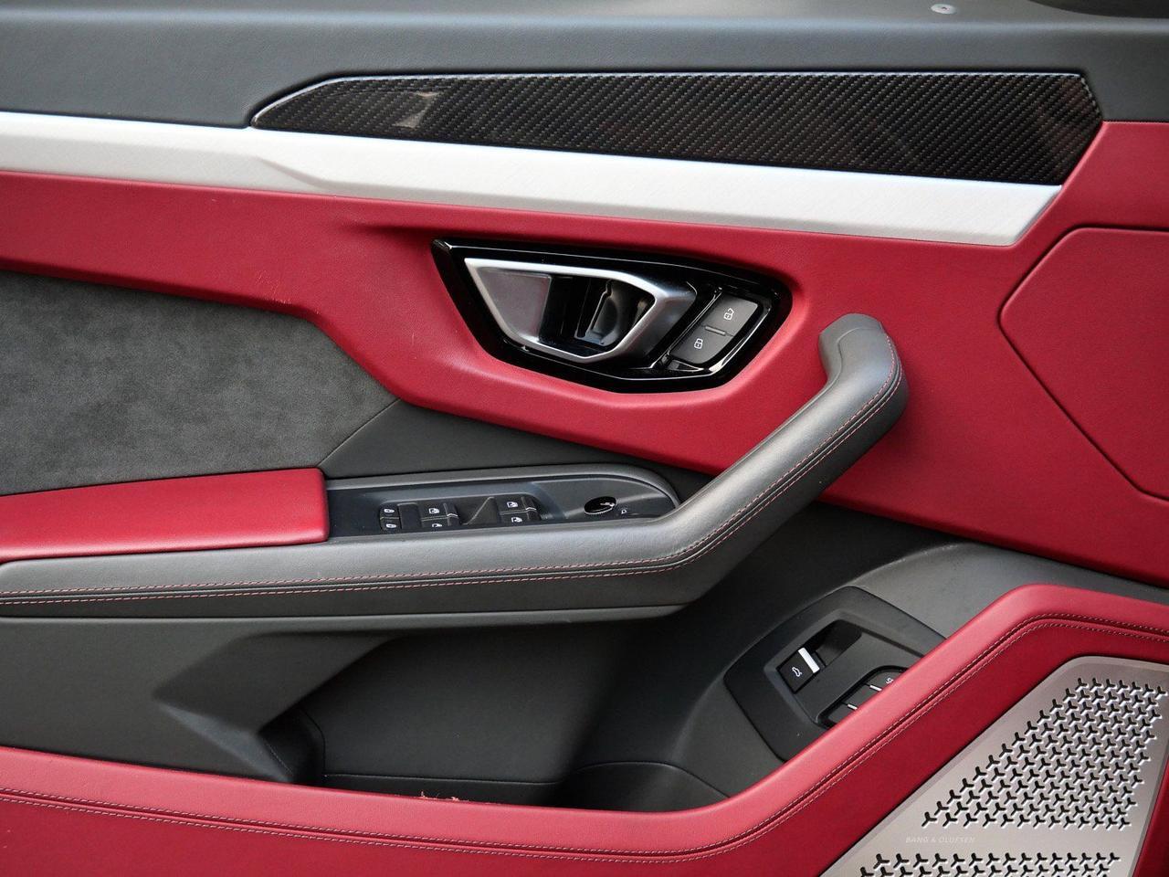 2021 Lamborghini Urus Base Base Lawrence KS