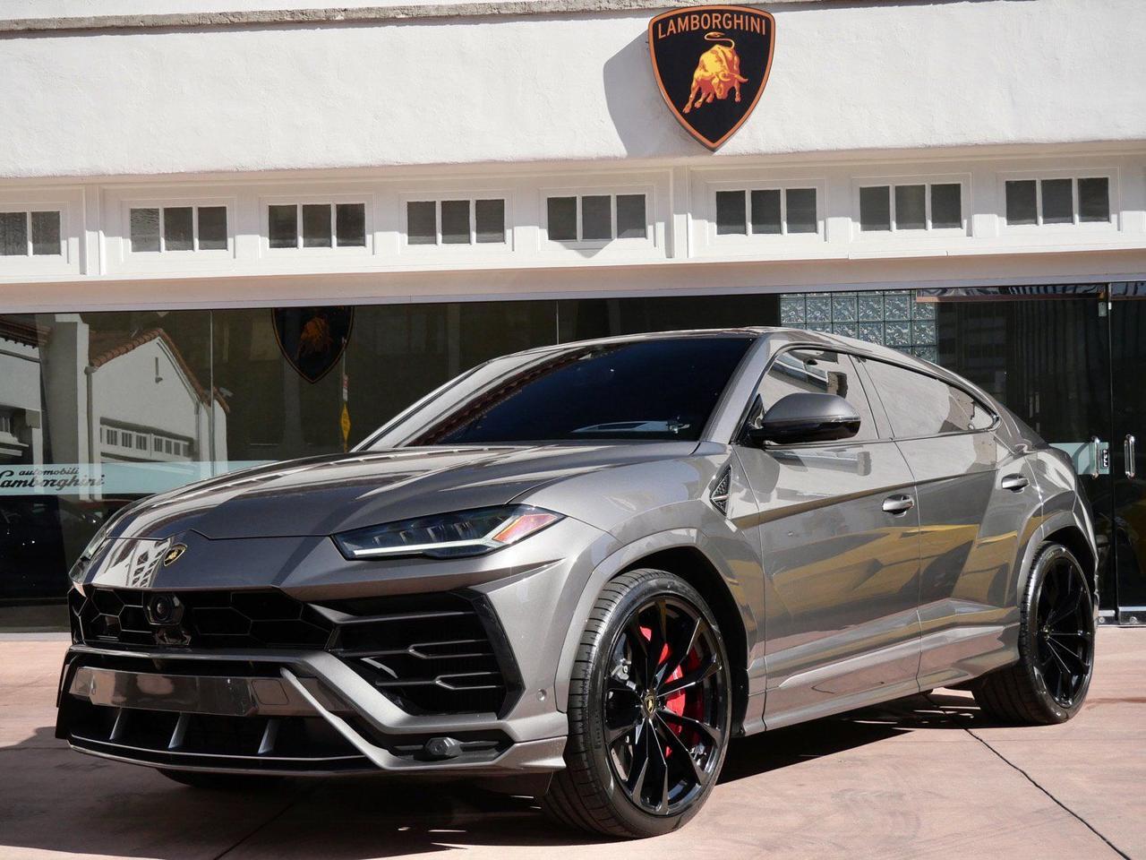 2021 Lamborghini Urus Base Base Lawrence KS