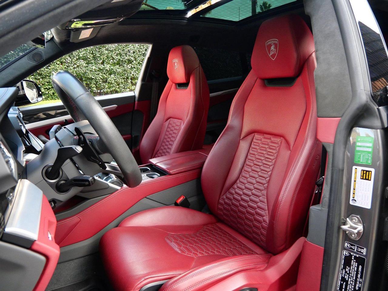 2021 Lamborghini Urus Base Base Lawrence KS