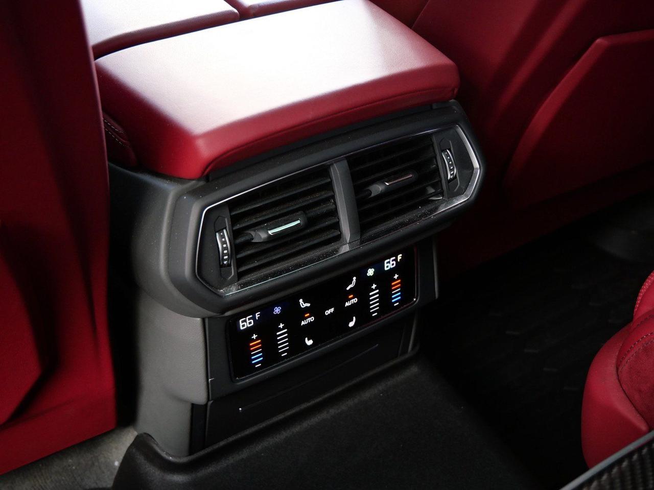 2021 Lamborghini Urus Base Base Lawrence KS