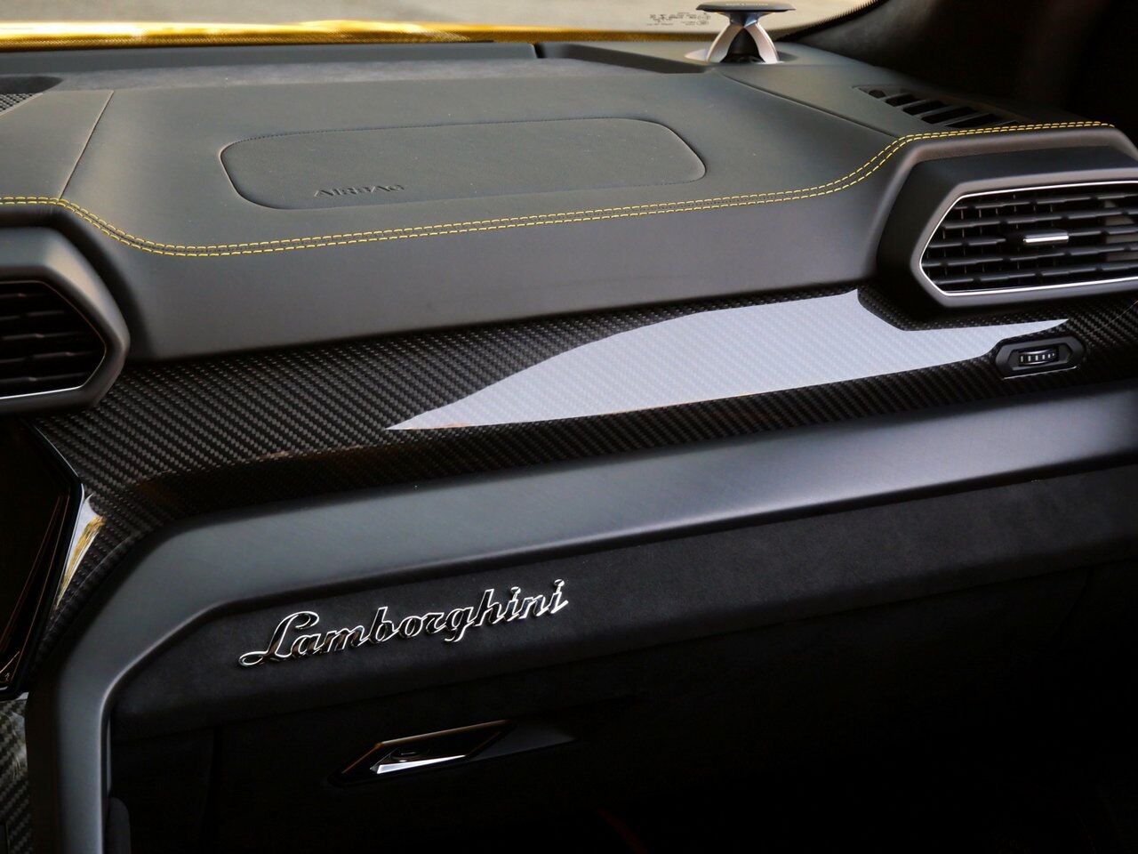 2021 Lamborghini Urus Pearl Capsule Pearl Capsule Lawrence KS