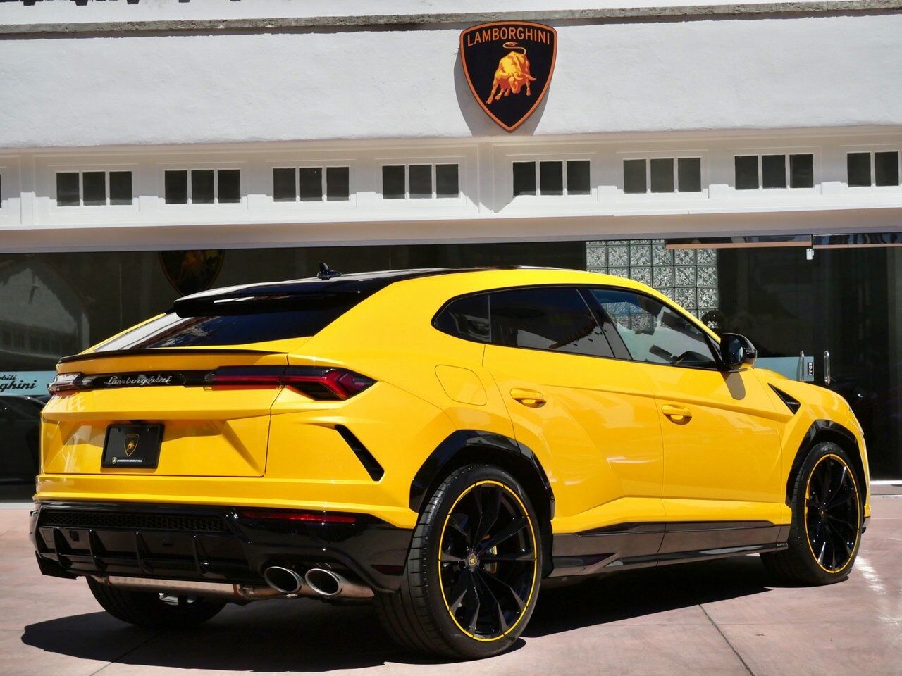 2021 Lamborghini Urus Pearl Capsule Pearl Capsule Lawrence KS