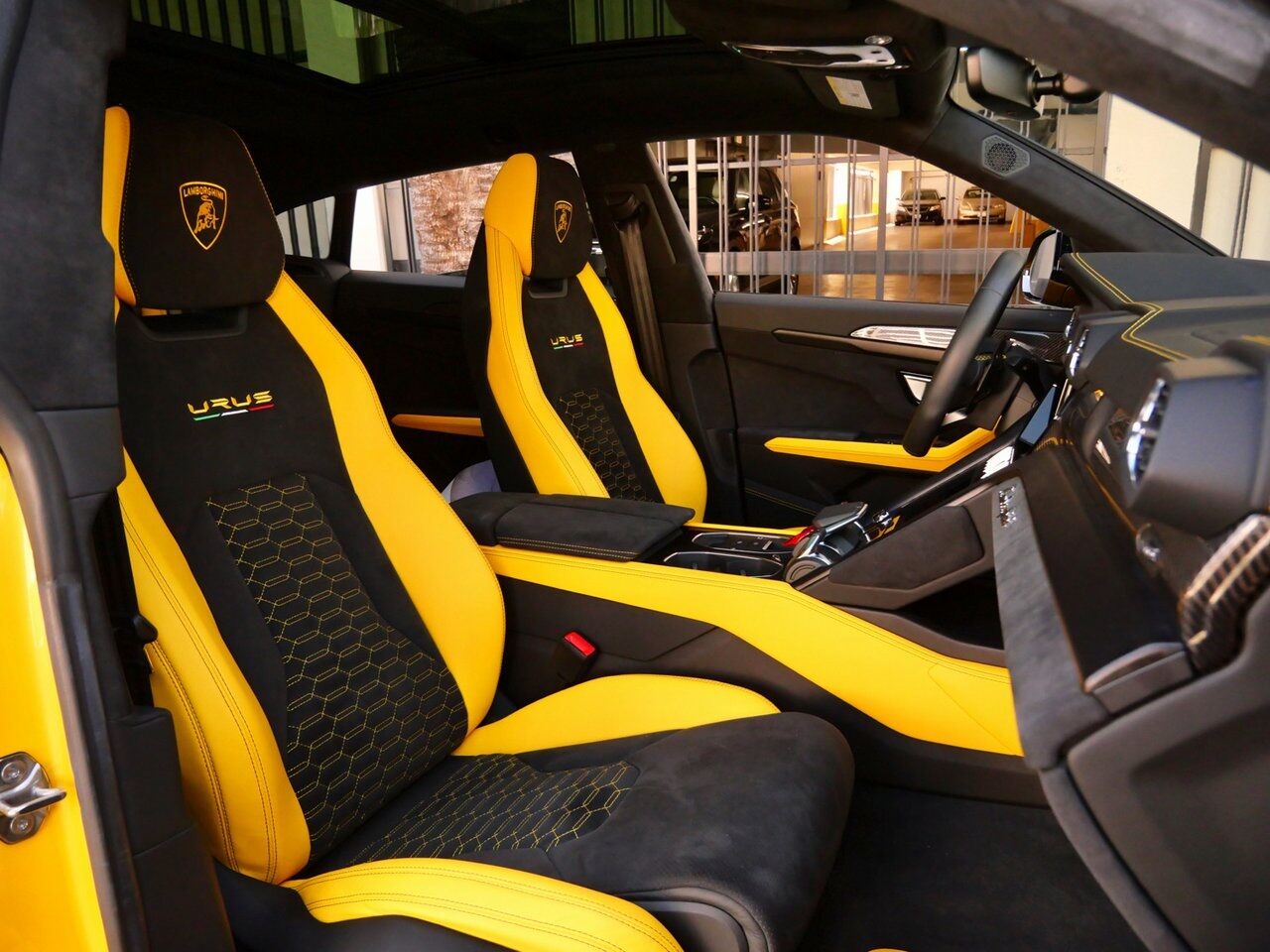 2021 Lamborghini Urus Pearl Capsule Pearl Capsule Lawrence KS