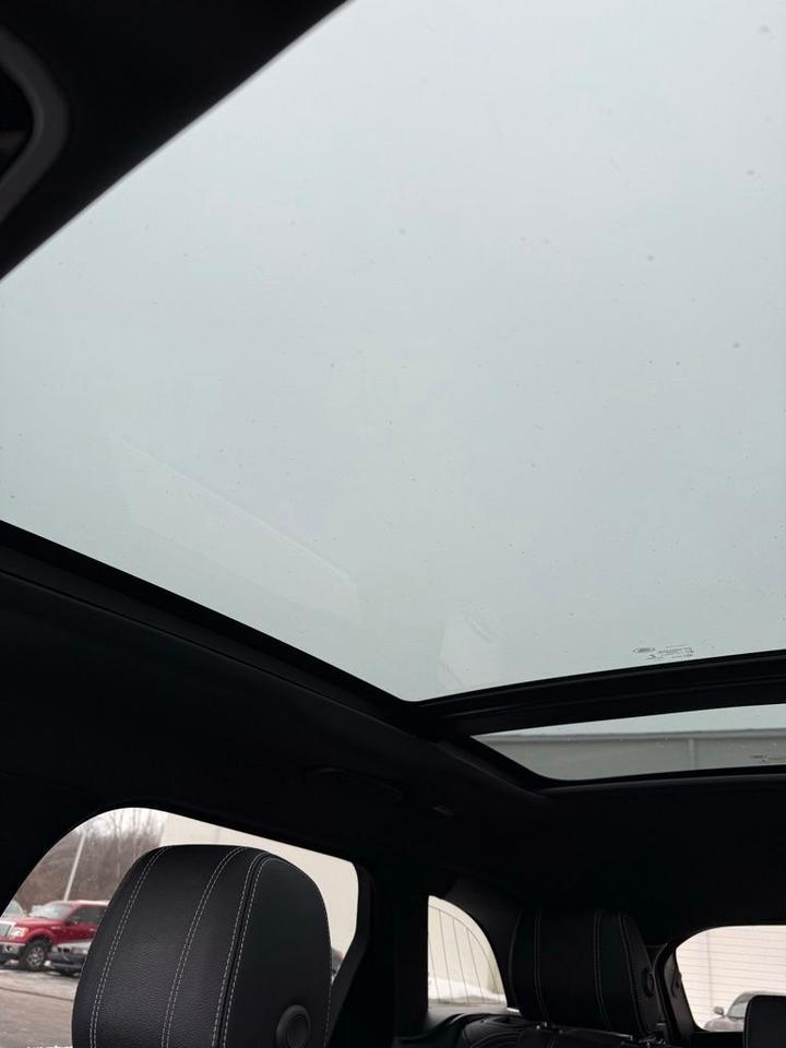 2021 Land Rover Range Rover Velar P250 R-Dynamic S