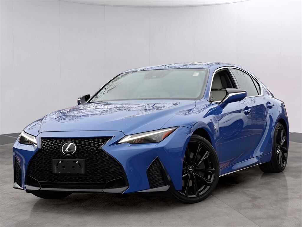 2021 Lexus IS