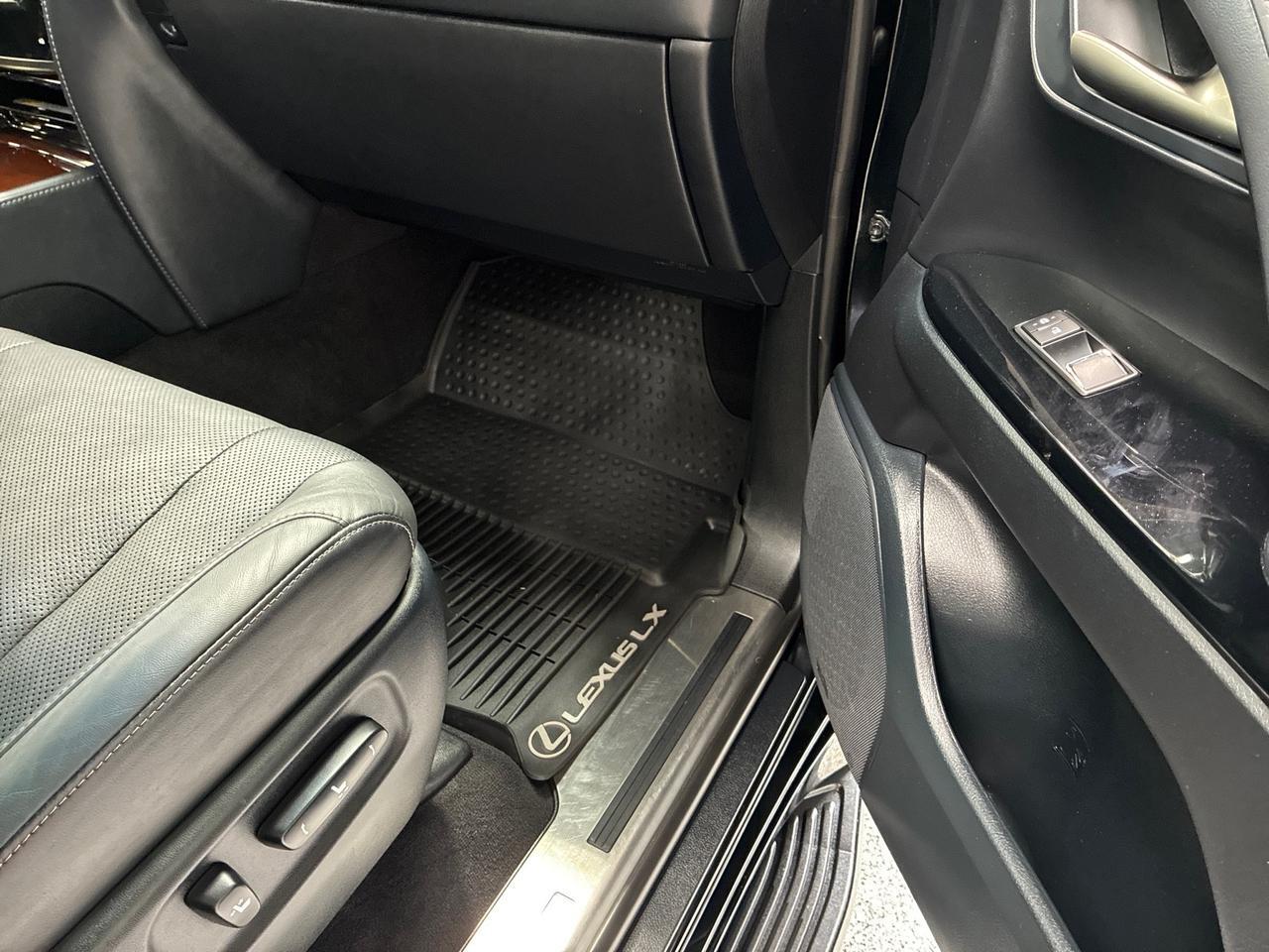 2021 Lexus LX570 Luxury Pkg, ML Sound, HUD, Cool Box, Rear Entertainment Houston TX 2021 Lexus LX570 Luxury Pkg, ML Sound, HUD, Cool Box, Rear Entertainment Houston TX