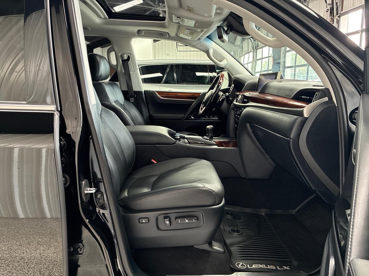 2021 Lexus LX570 Luxury Pkg, ML Sound, HUD, Cool Box, Rear Entertainment Houston TX 2021 Lexus LX570 Luxury Pkg, ML Sound, HUD, Cool Box, Rear Entertainment Houston TX