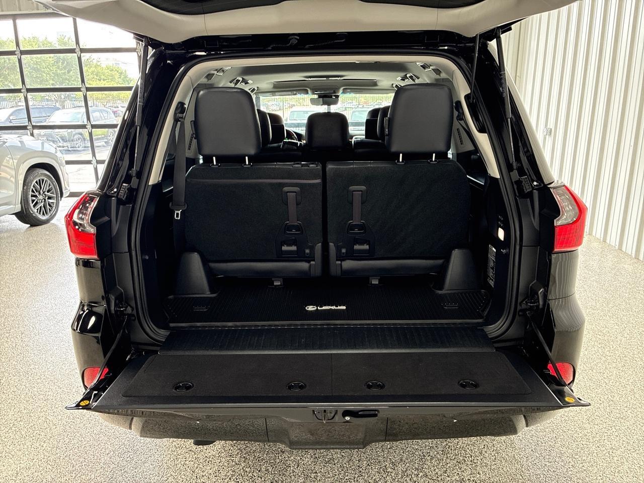 2021 Lexus LX570 Luxury Pkg, ML Sound, HUD, Cool Box, Rear Entertainment Houston TX 2021 Lexus LX570 Luxury Pkg, ML Sound, HUD, Cool Box, Rear Entertainment Houston TX