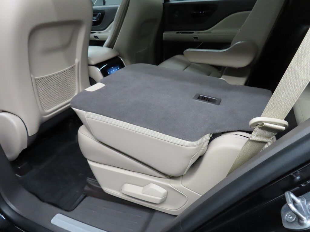 2021 Lincoln Aviator Reserve AWD Fond du Lac WI 2021 Lincoln Aviator Reserve AWD Fond du Lac WI