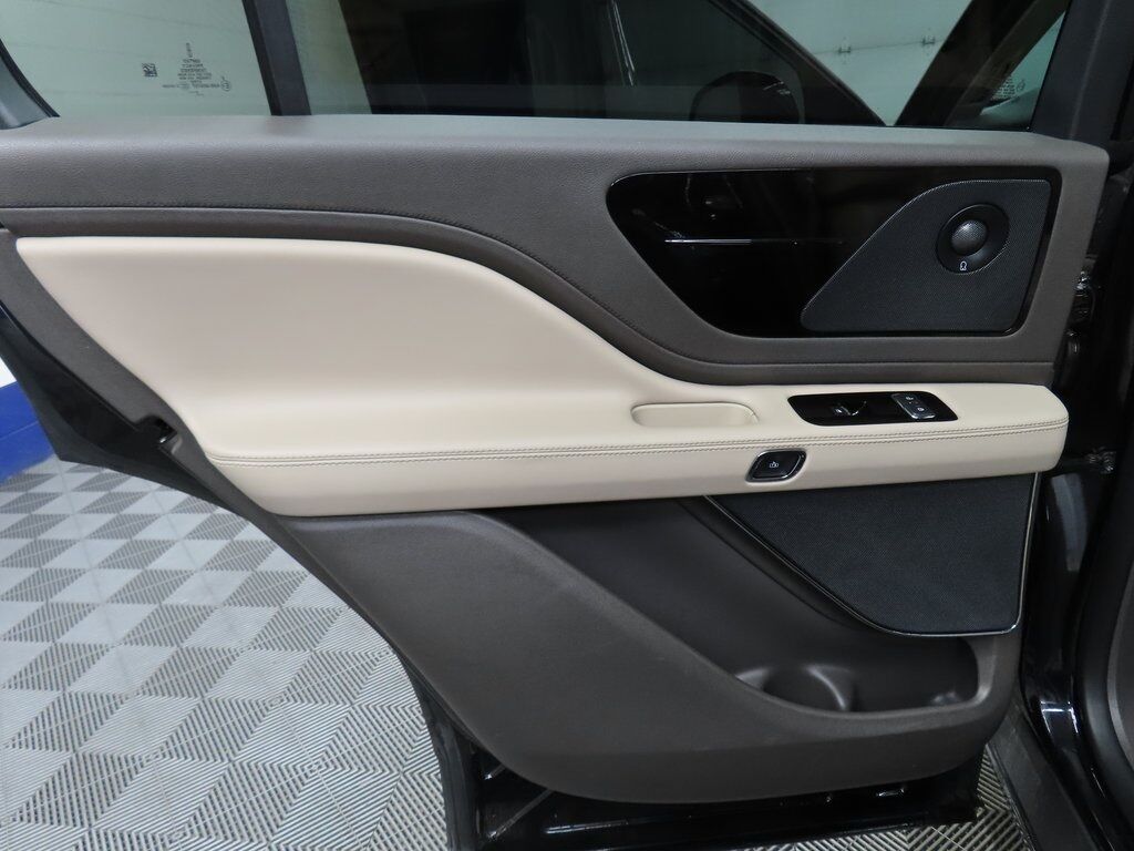 2021 Lincoln Aviator Reserve AWD Fond du Lac WI 2021 Lincoln Aviator Reserve AWD Fond du Lac WI