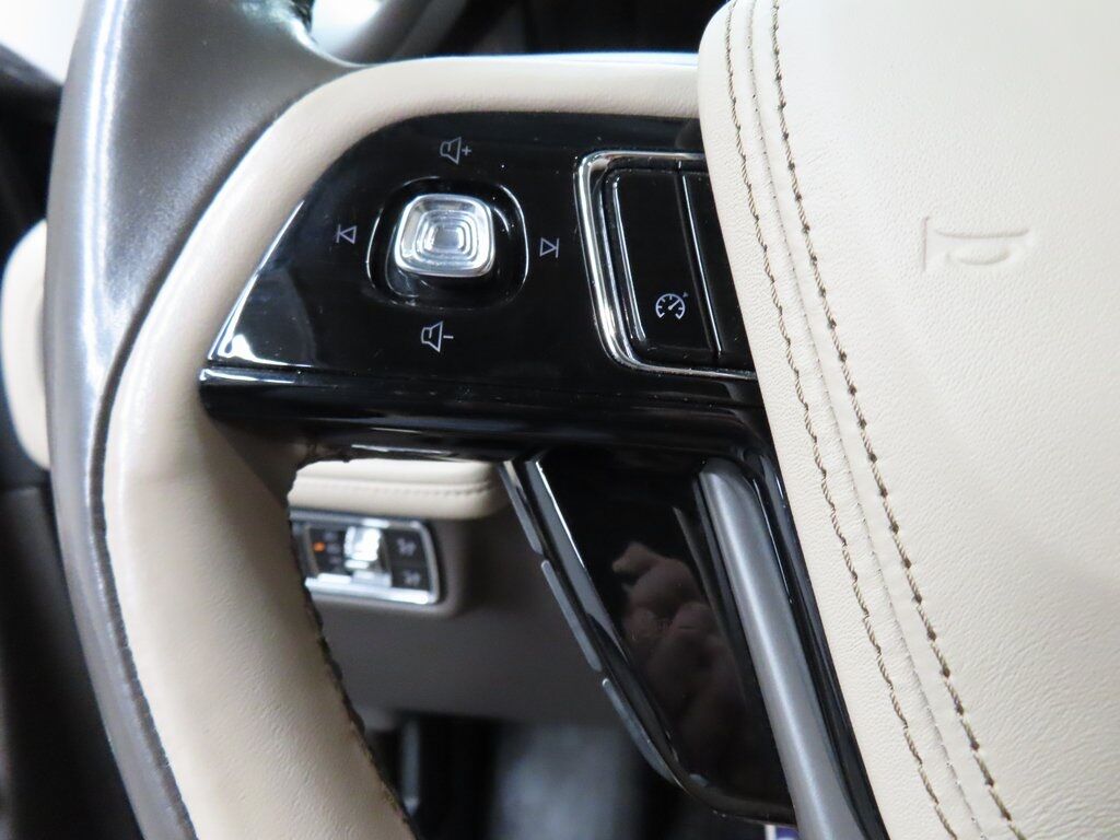 2021 Lincoln Aviator Reserve AWD Fond du Lac WI 2021 Lincoln Aviator Reserve AWD Fond du Lac WI