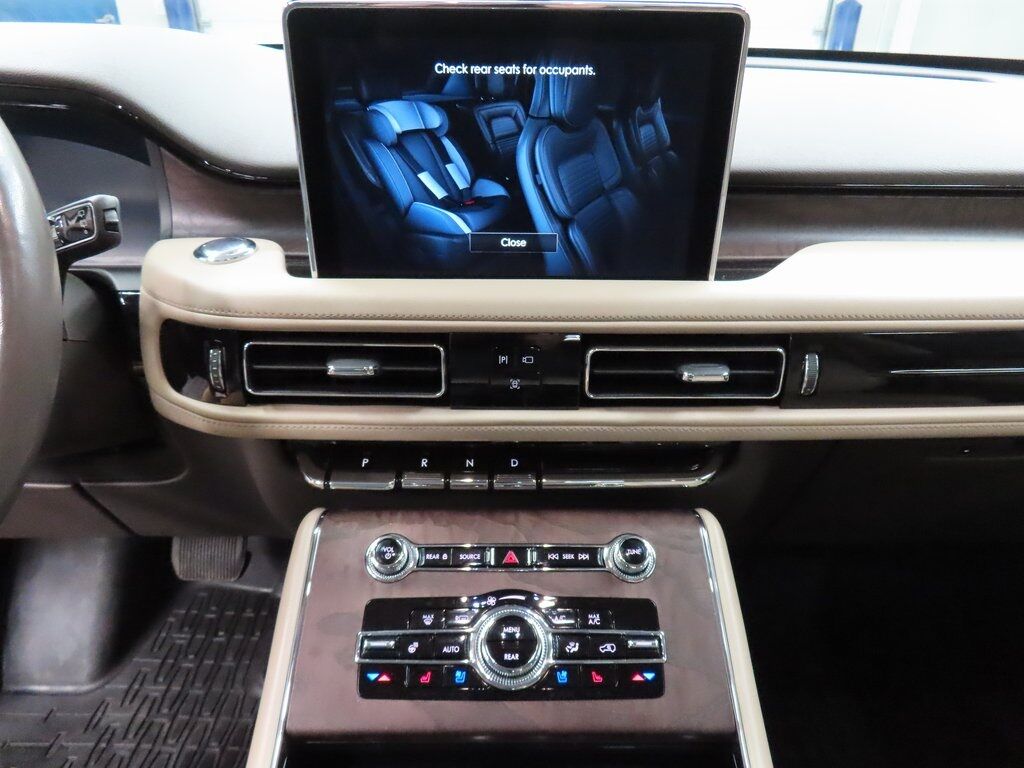 2021 Lincoln Aviator Reserve AWD Fond du Lac WI 2021 Lincoln Aviator Reserve AWD Fond du Lac WI