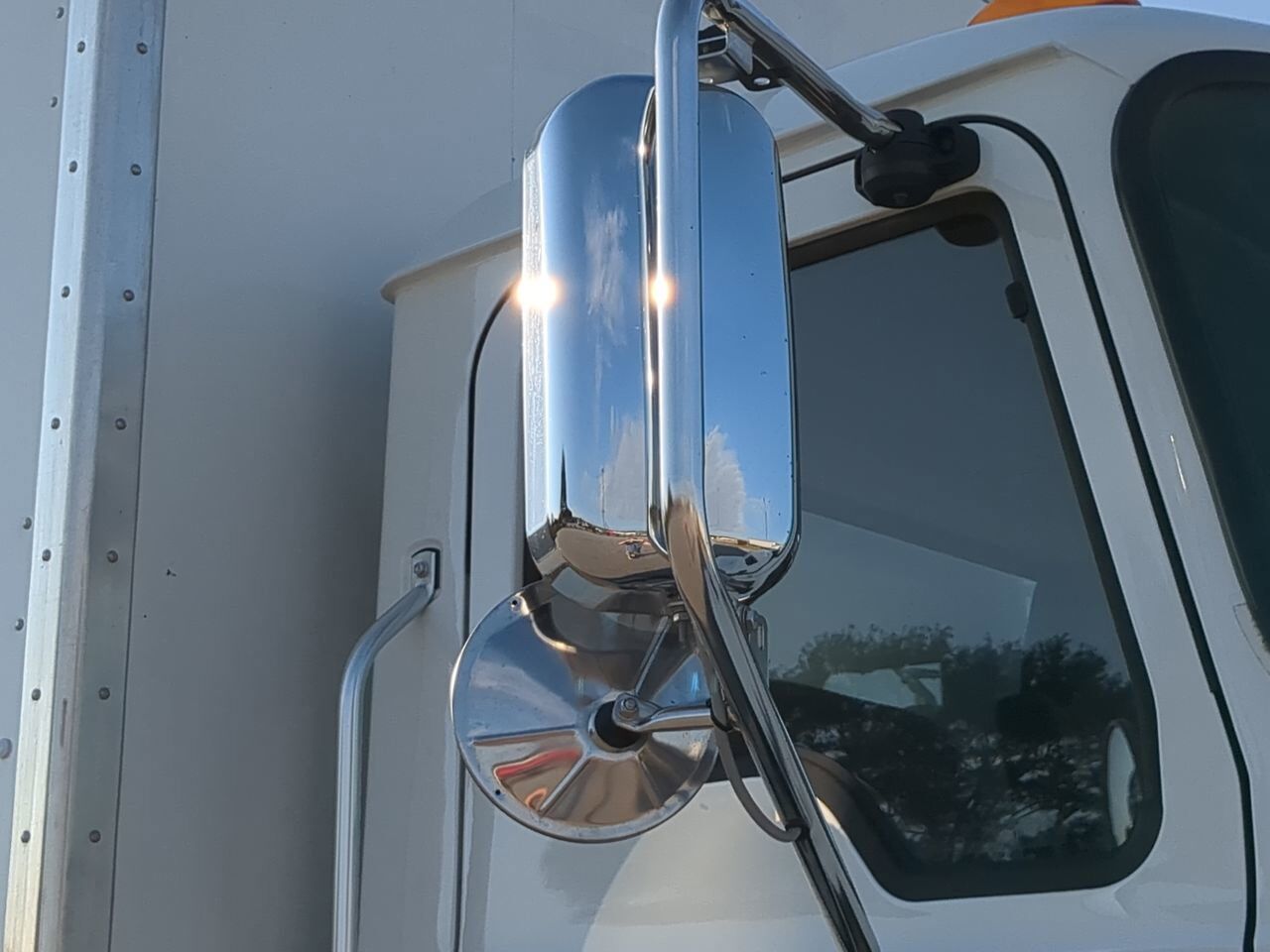 2021 Mack No Model Appleton WI