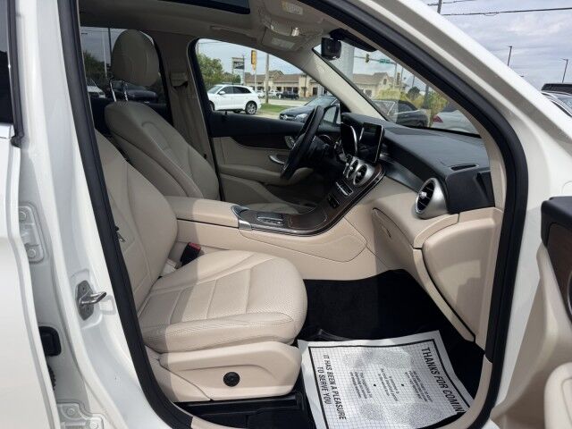 2021 Mercedes-Benz GLC GLC 300 Springfield IL 2021 Mercedes-Benz GLC GLC 300 Springfield IL