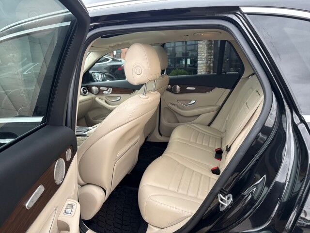 2021 Mercedes-Benz GLC GLC 300 Springfield IL 2021 Mercedes-Benz GLC GLC 300 Springfield IL