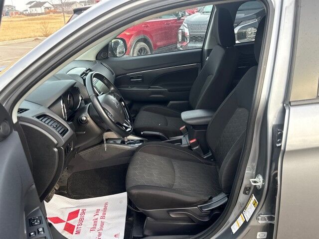 2021 Mitsubishi RVR SE Grande Prairie AB 2021 Mitsubishi RVR SE Grande Prairie AB