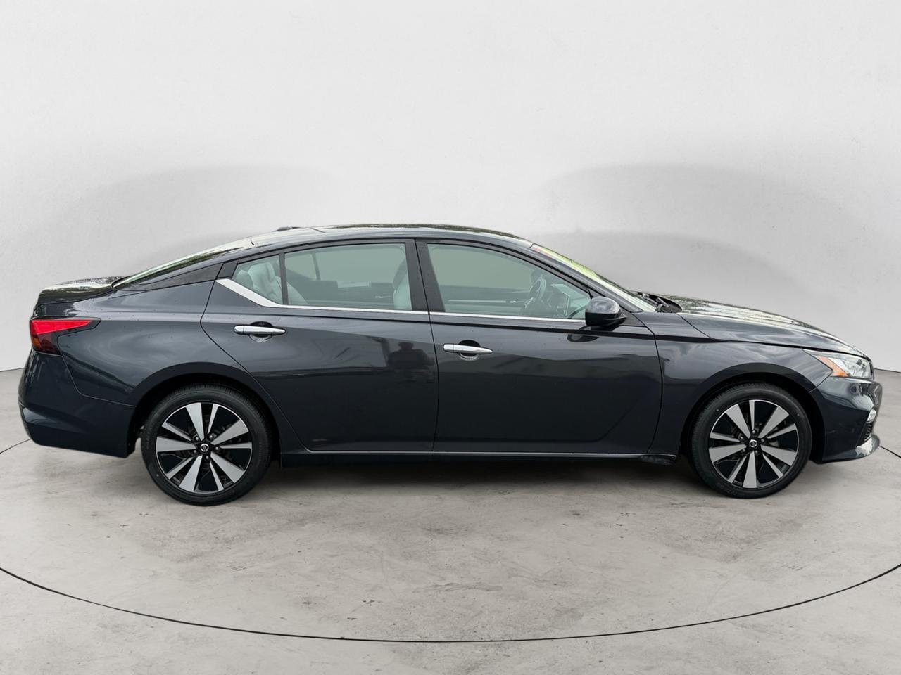 2021 NISSAN ALTIMA 2.5 SV Kansas City MO 2021 NISSAN ALTIMA 2.5 SV Kansas City MO