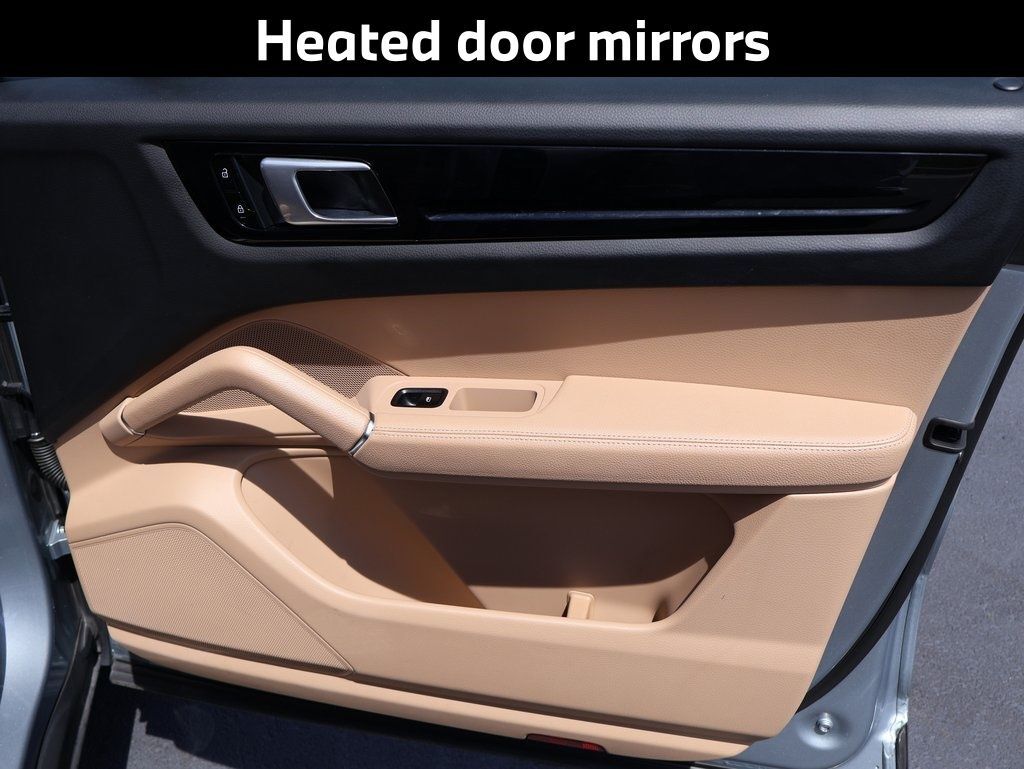 2021 Porsche Cayenne Base