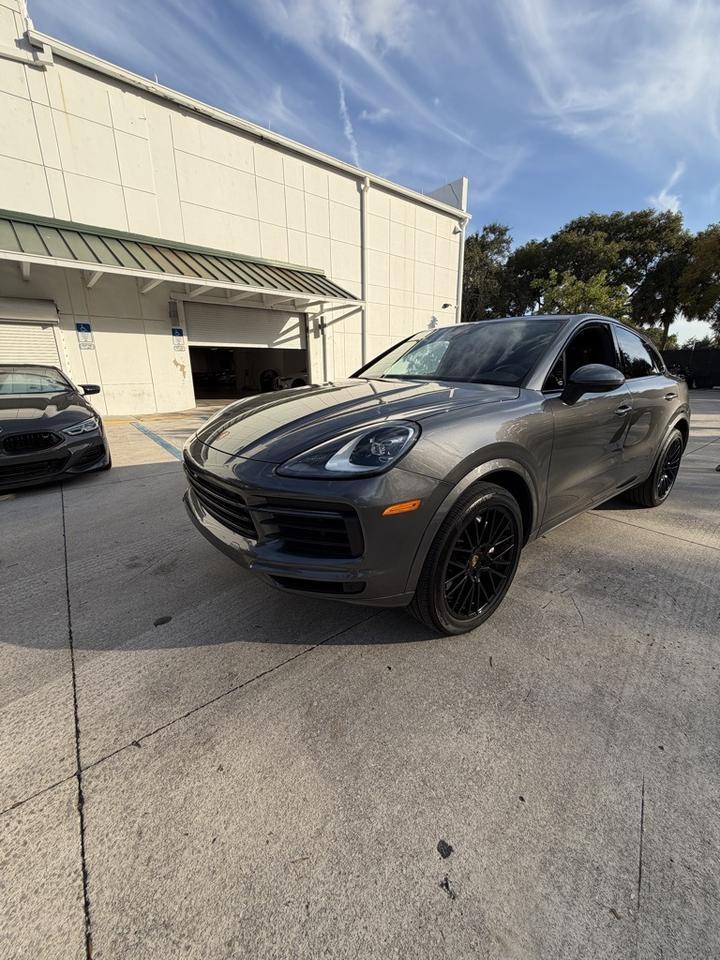 2021 Porsche Cayenne Coup Base's photo