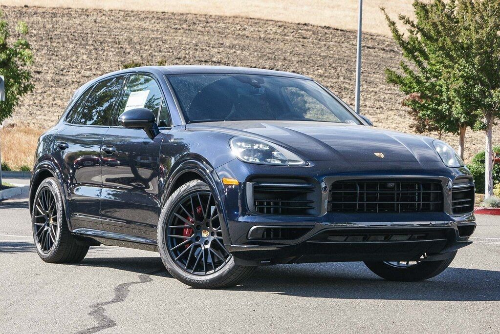 2021 Porsche Cayenne GTS
