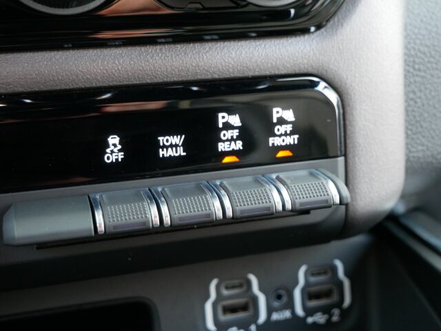 2021 RAM 1500 Laramie St. Paul MN