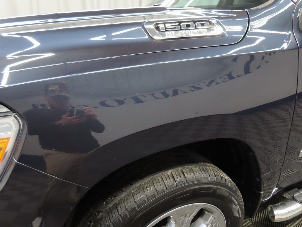 2021 Ram 1500 4x4 Crew Cab Big Horn Fond du Lac WI 2021 Ram 1500 4x4 Crew Cab Big Horn Fond du Lac WI