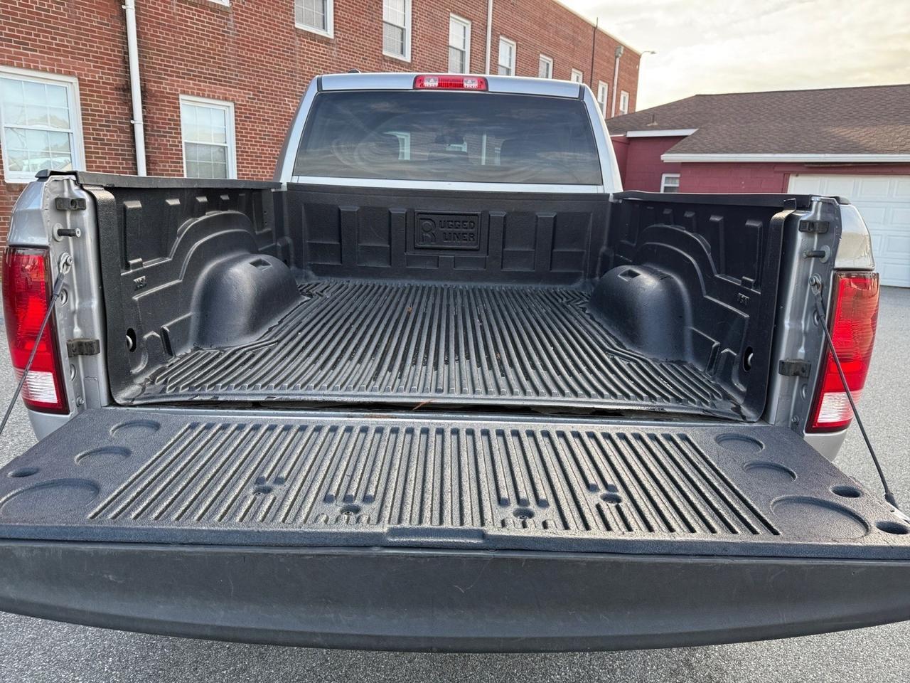 2021 Ram 1500 Classic SLT, BACKUP CAMERA, POWER AND HEATED MIRRORS, BLUETOOTH, 4X4, LIFT KIT, BED LINER, TOW PACKAGE, KEYLESS ENTRY, CLEAN CARFAX, TRUCKS THIS CLEAN DONT LAST LONG! Norfolk VA 2021 Ram 1500 Classic SLT, BACKUP CAMERA, POWER AND HEATED MIRRORS, BLUETOOTH, 4X4, LIFT KIT, BED LINER, TOW PACKAGE, KEYLESS ENTRY, CLEAN CARFAX, TRUCKS THIS CLEAN DONT LAST LONG! Norfolk VA