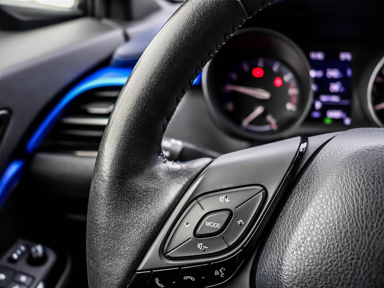 2021 Toyota C-HR XLE Premium Mississauga ON