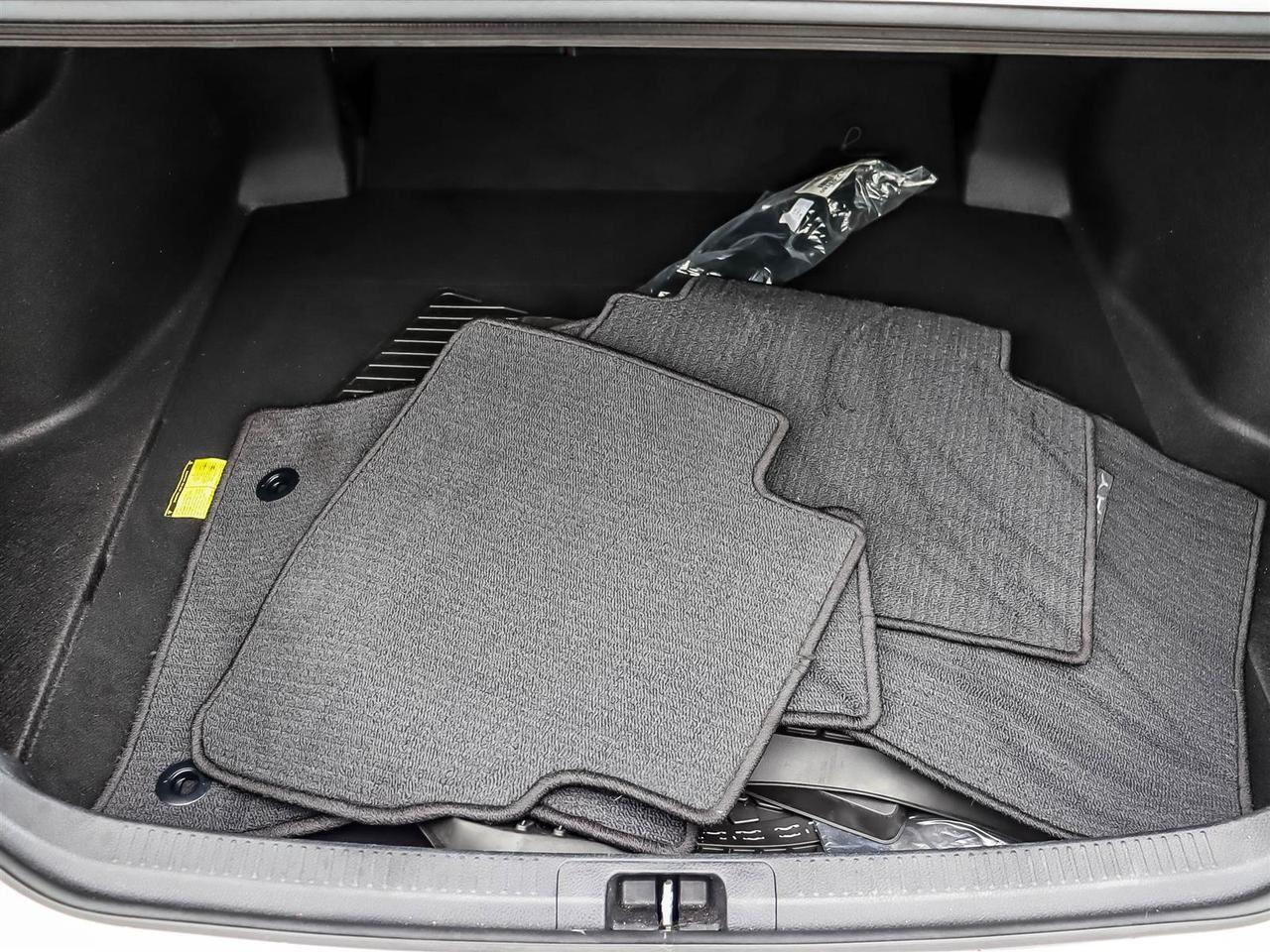 2021 Toyota Camry XSE V6 Mississauga ON