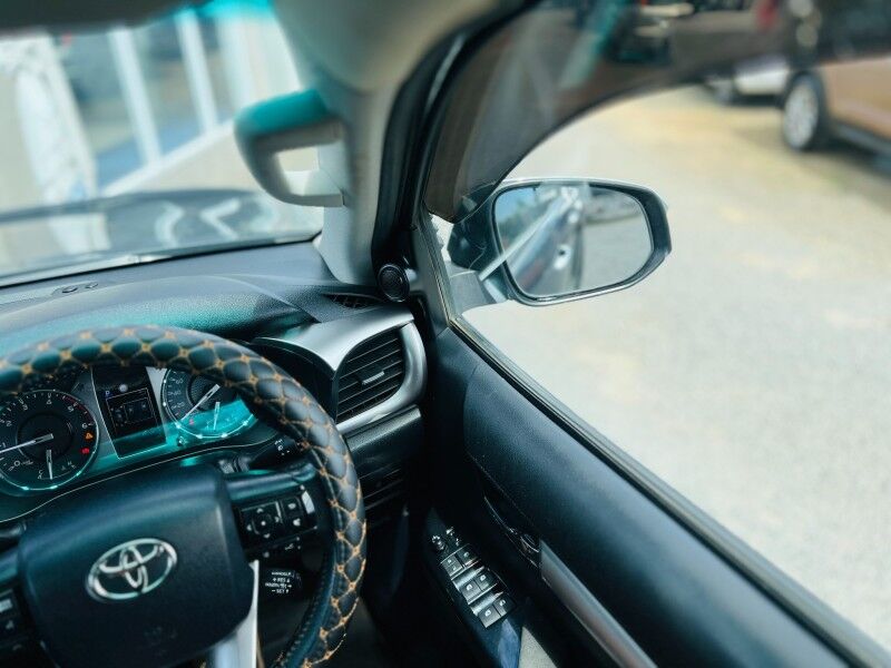 2021 Toyota HILUX 2.8L Turbo Diesel Vaitele 2021 Toyota HILUX 2.8L Turbo Diesel Vaitele