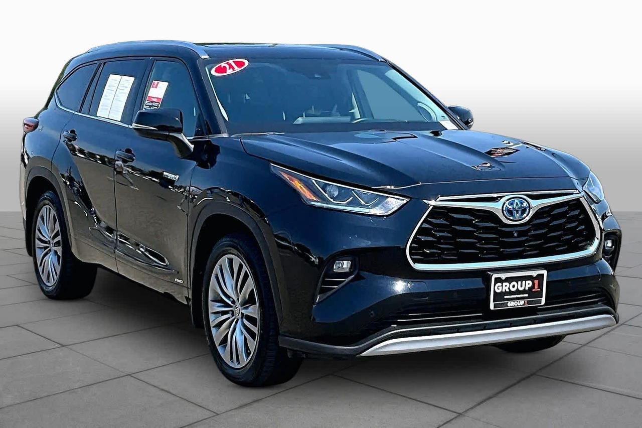 2021 Toyota Highlander Hybrid Platinum 2021 Toyota Highlander Hybrid Platinum