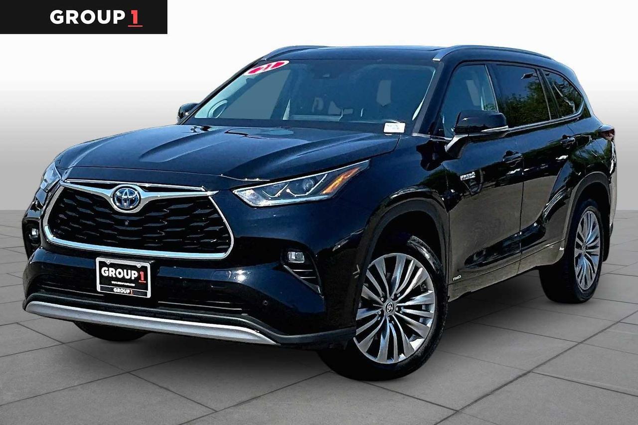 2021 Toyota Highlander Hybrid Platinum 2021 Toyota Highlander Hybrid Platinum