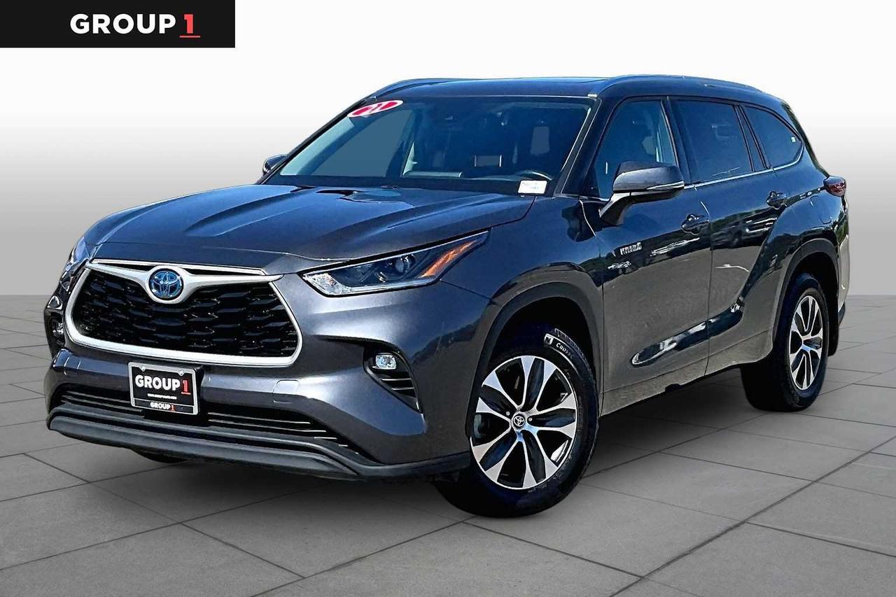2021 Toyota Highlander Hybrid XLE 2021 Toyota Highlander Hybrid XLE