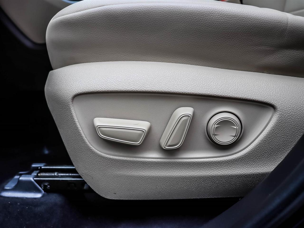 2021 Toyota Highlander XLE Mississauga ON