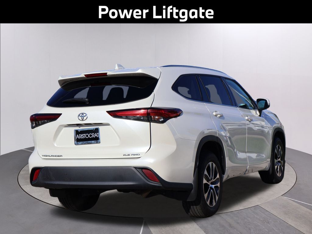 2021 Toyota Highlander XLE
