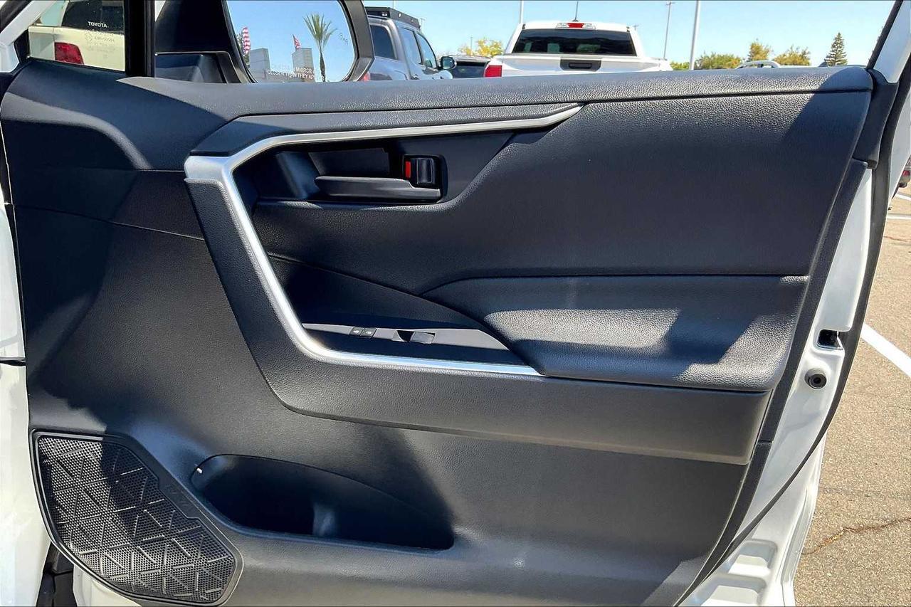 2021 Toyota RAV4 Hybrid LE Roseville CA