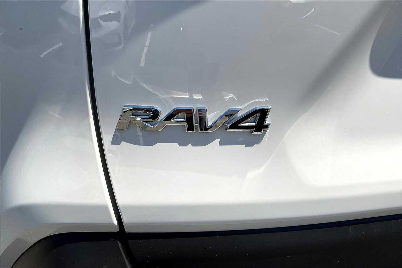 2021 Toyota RAV4 Hybrid LE Roseville CA
