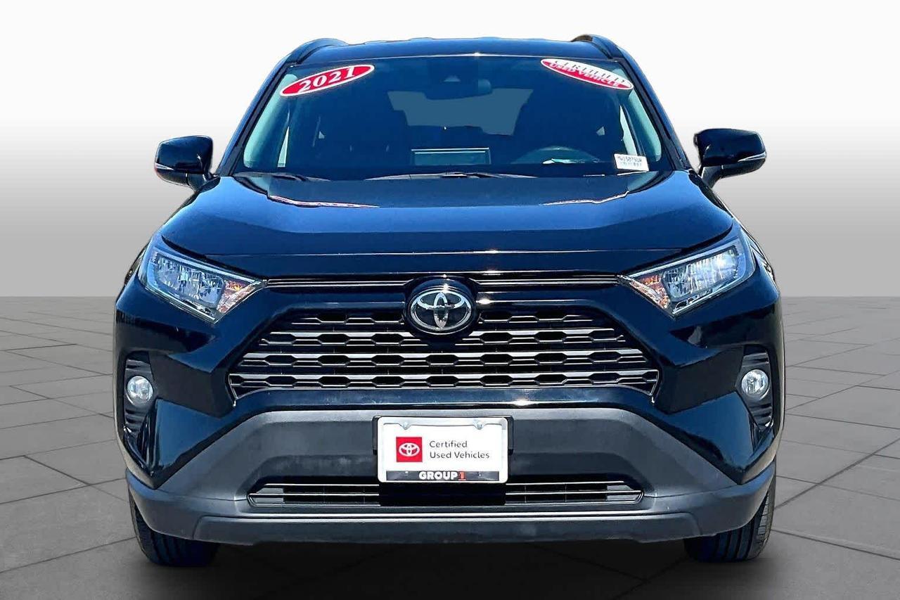 2021 Toyota RAV4 XLE 2021 Toyota RAV4 XLE