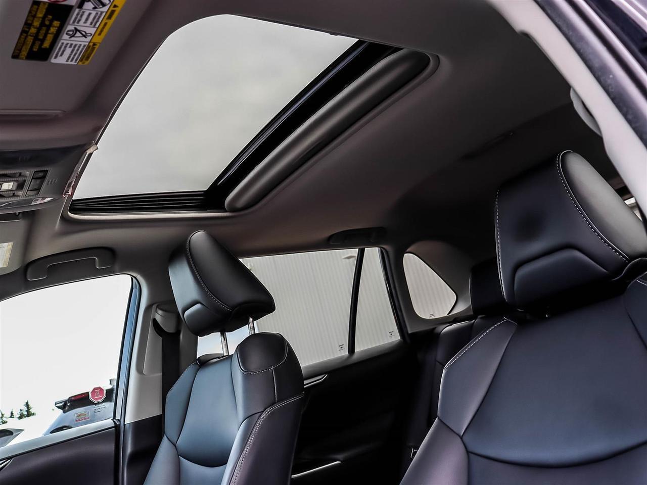 2021 Toyota RAV4 XLE Mississauga ON