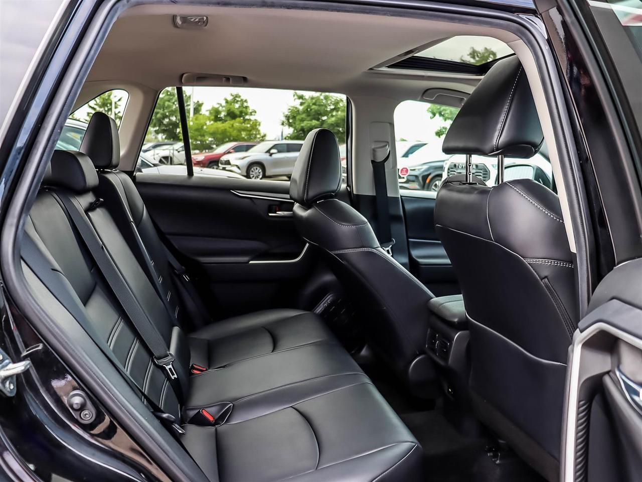 2021 Toyota RAV4 XLE Mississauga ON