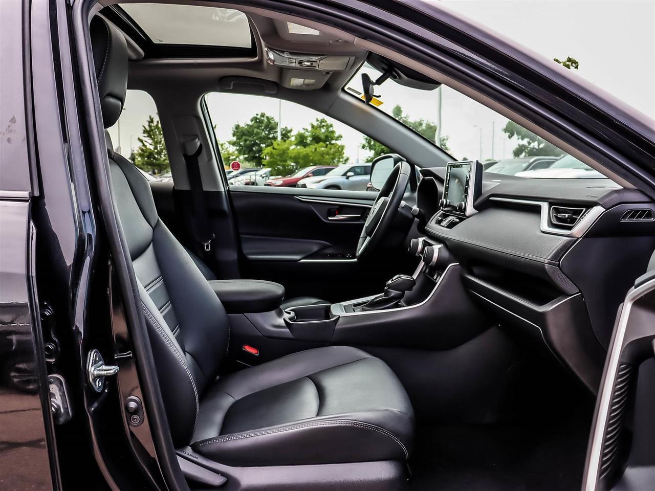 2021 Toyota RAV4 XLE Mississauga ON