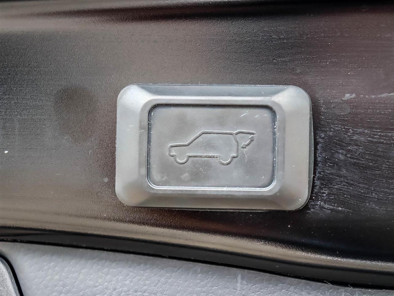 2021 Toyota RAV4 XLE Mississauga ON