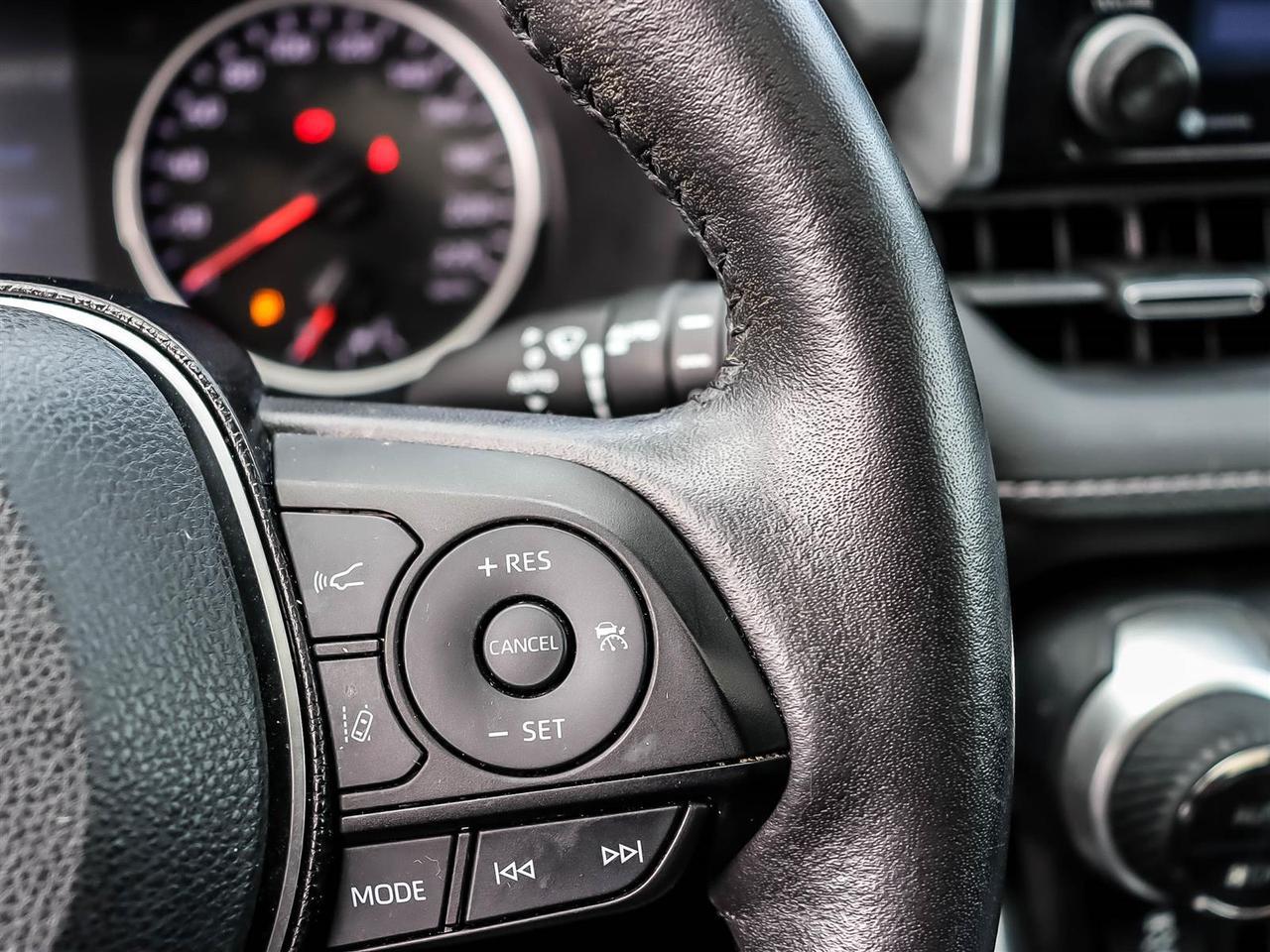 2021 Toyota RAV4 XLE Mississauga ON