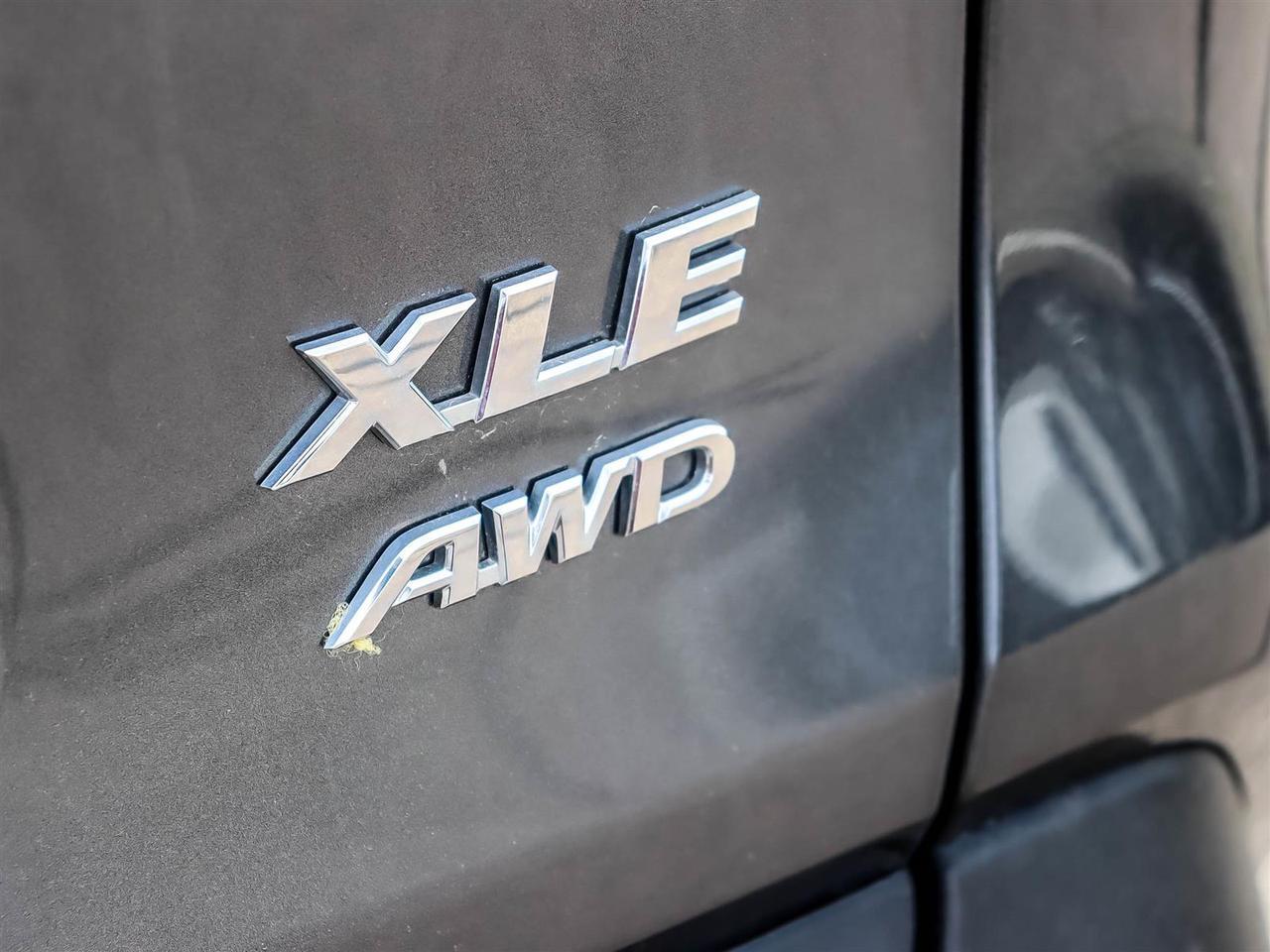 2021 Toyota RAV4 XLE Mississauga ON