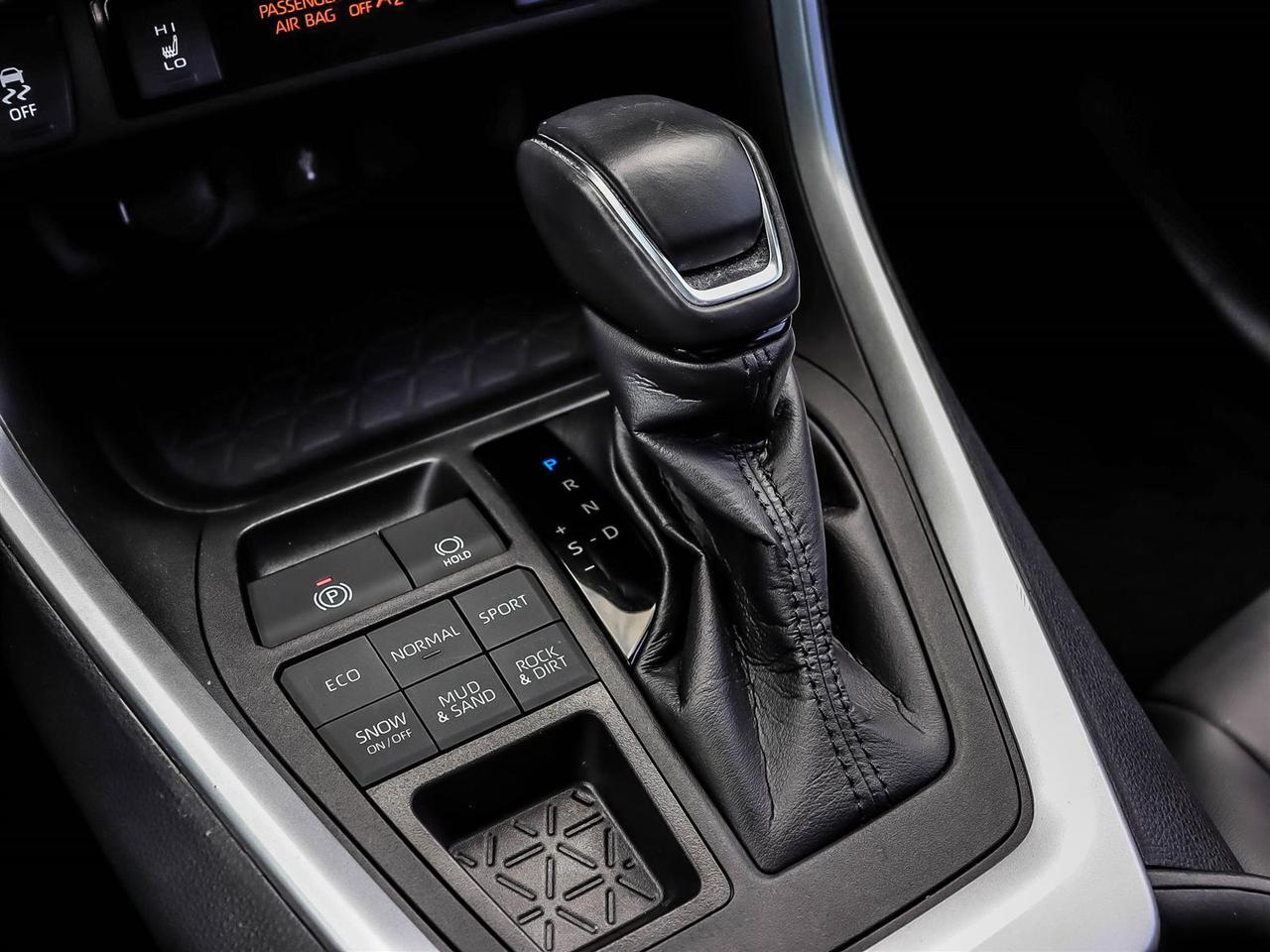 2021 Toyota RAV4 XLE Mississauga ON