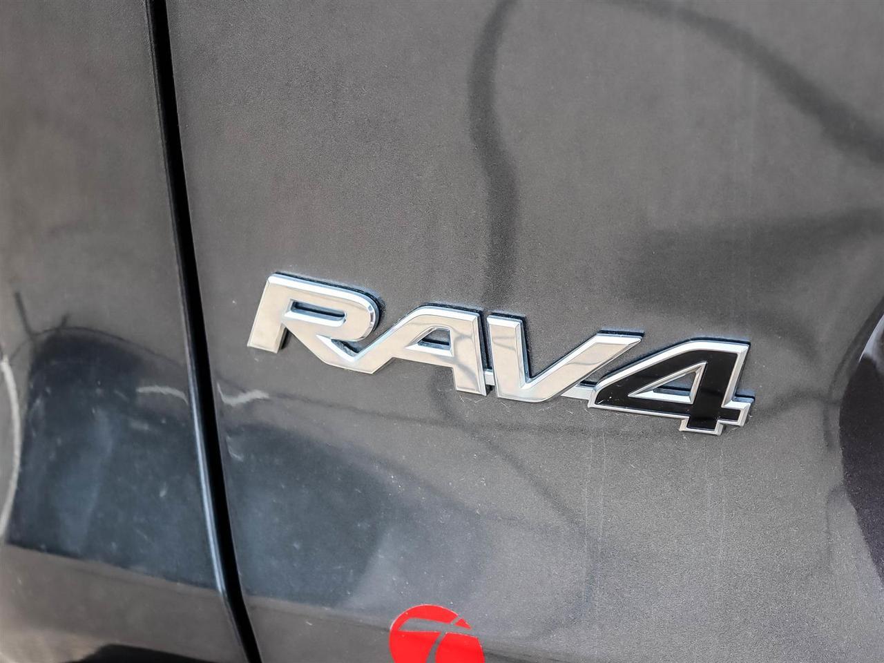 2021 Toyota RAV4 XLE Mississauga ON